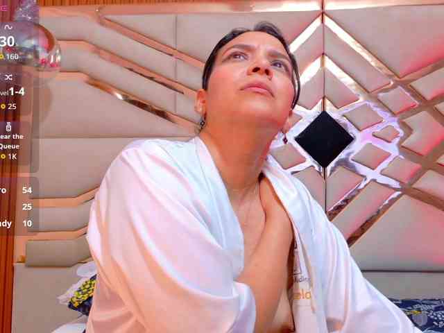 Sexyladyandhot webcam