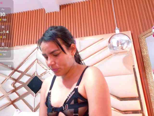 Sexyladyandhot webcam