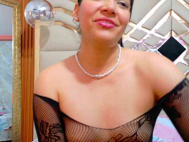 sluttyandmature sluttyandmature