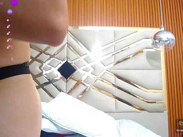 Sexyladyandhot webcam