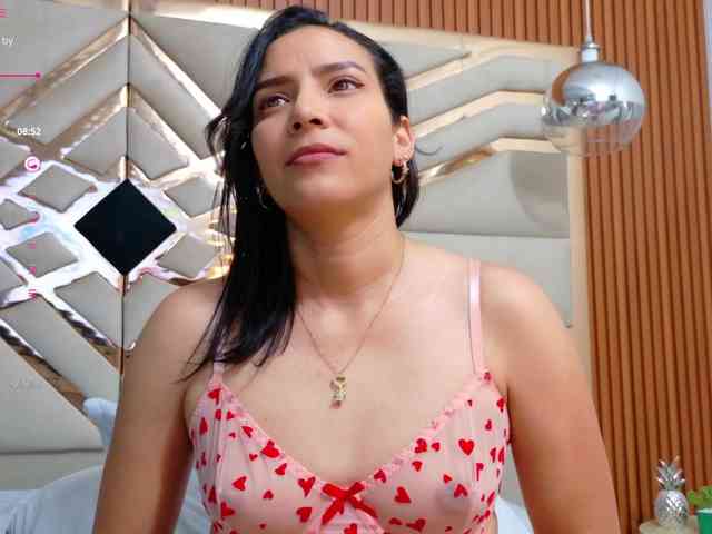 Sexyladyandhot webcam