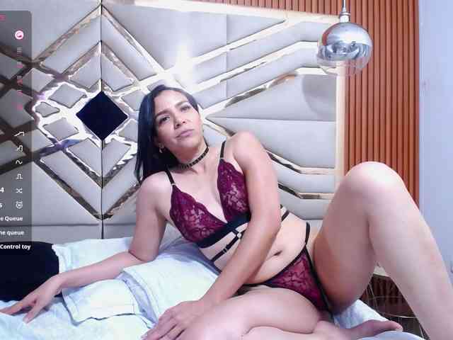 Sexyladyandhot webcam