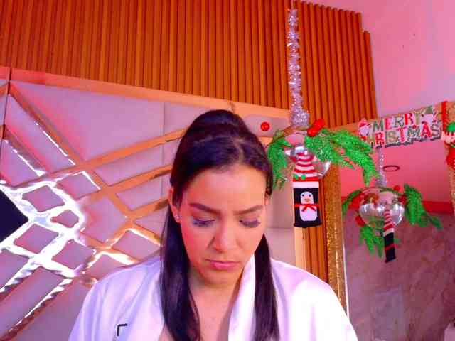 Sexyladyandhot webcam