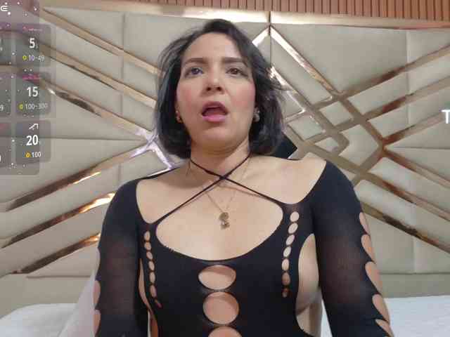 Sexyladyandhot webcam