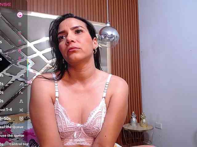 Sexyladyandhot webcam