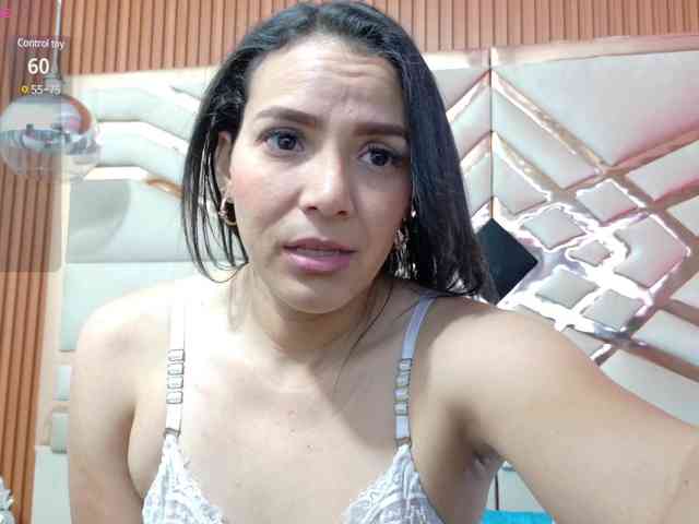 Sexyladyandhot webcam