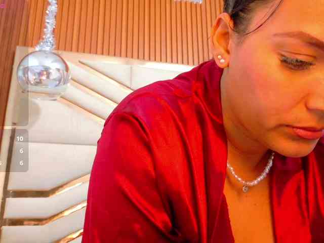 Sexyladyandhot webcam