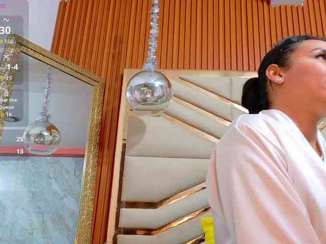 Sexyladyandhot webcam