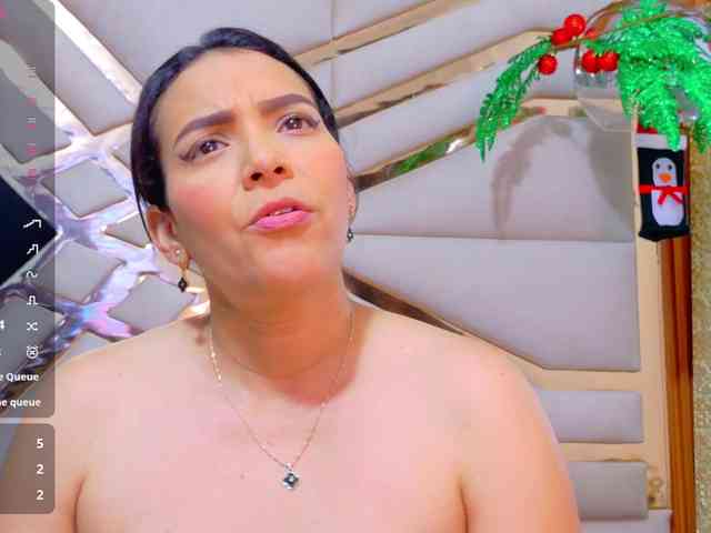 Sexyladyandhot webcam