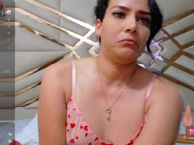 Sexyladyandhot webcam