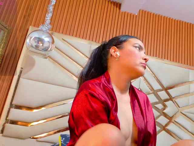 Sexyladyandhot webcam