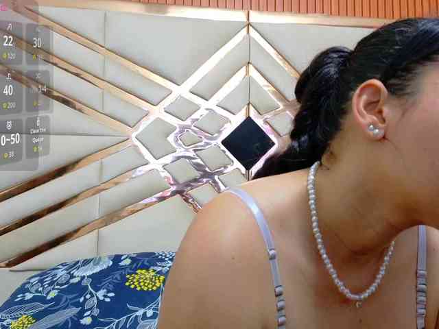 Sexyladyandhot webcam