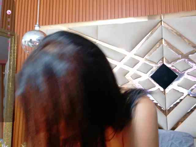 Sexyladyandhot webcam