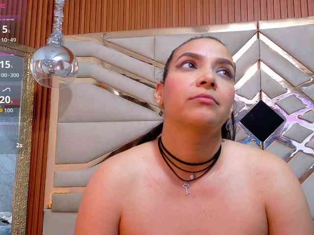 Sexyladyandhot webcam