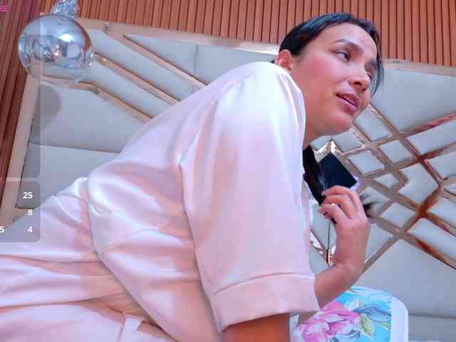 Sexyladyandhot webcam