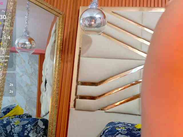 Sexyladyandhot webcam