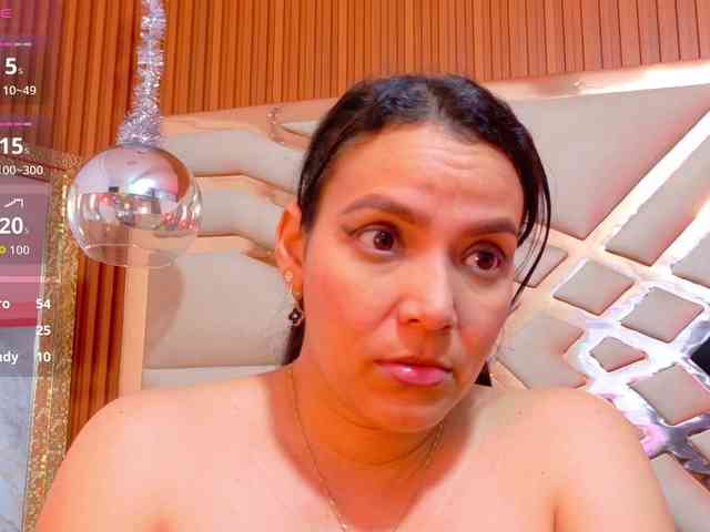 Sexyladyandhot webcam