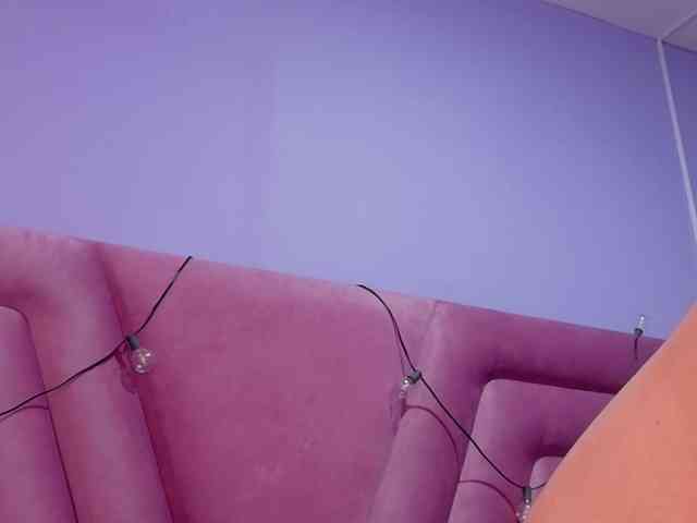 Sexyladyandhot webcam