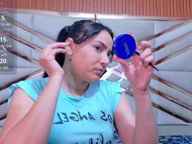 Sexyladyandhot webcam