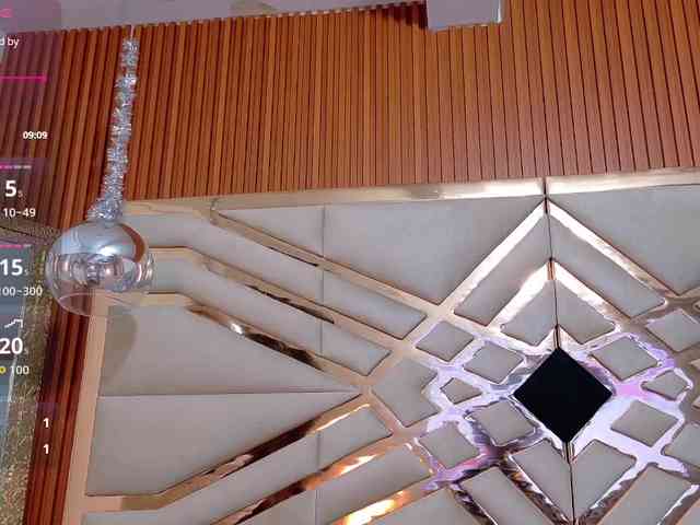 Sexyladyandhot webcam