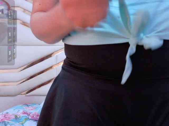 Sexyladyandhot webcam