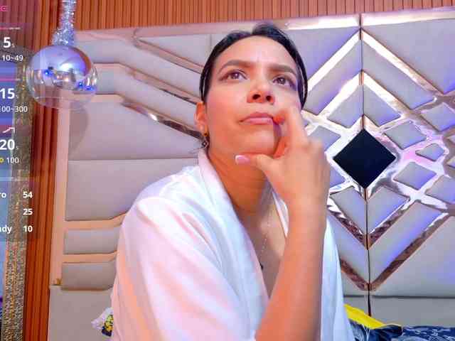 Sexyladyandhot webcam