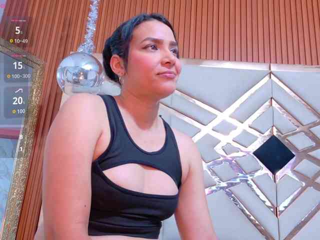 Sexyladyandhot webcam