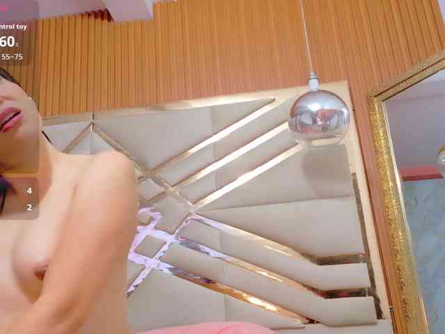 Sexyladyandhot webcam