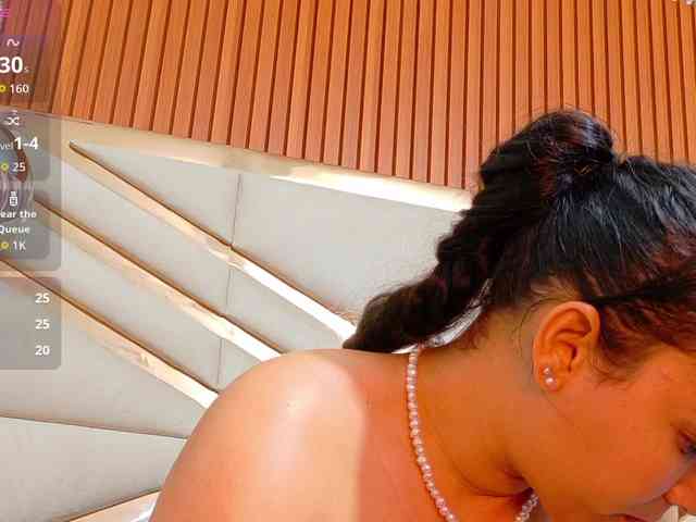 Sexyladyandhot webcam