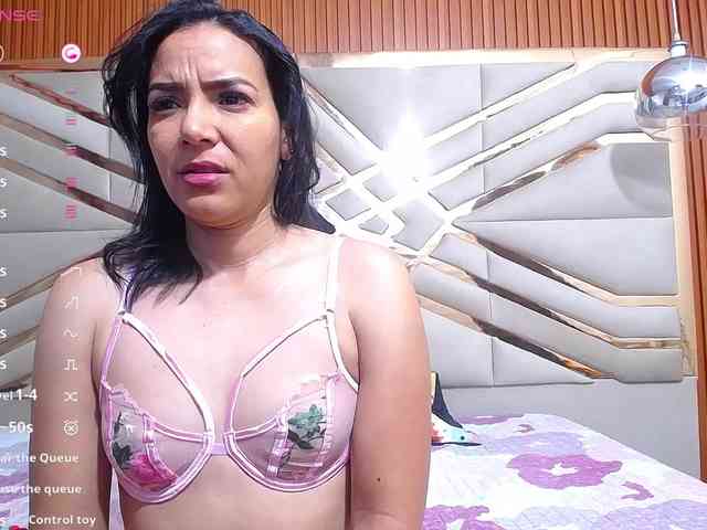 Sexyladyandhot webcam
