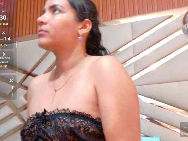 Sexyladyandhot webcam