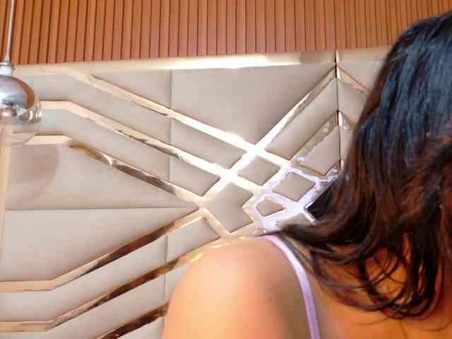 Sexyladyandhot webcam