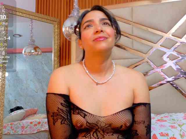 Sexyladyandhot webcam