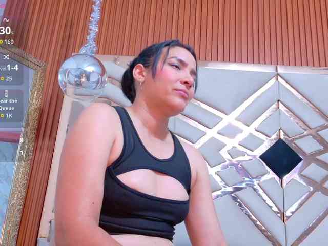 Sexyladyandhot webcam