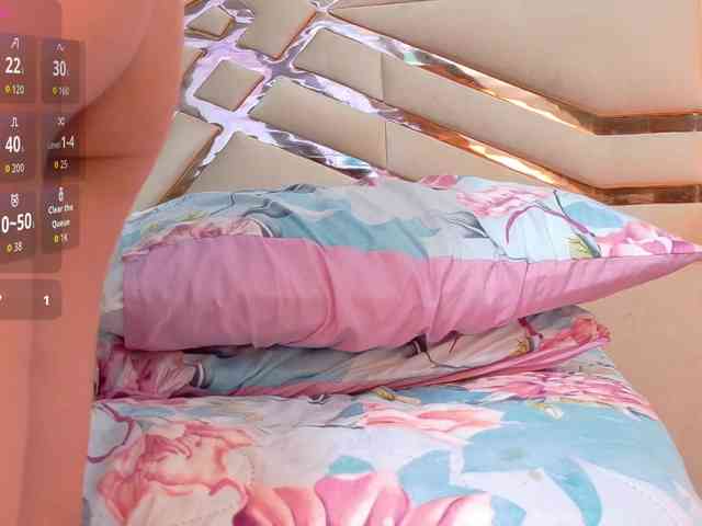 Sexyladyandhot webcam