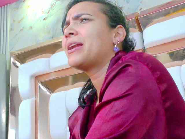 Sexyladyandhot webcam