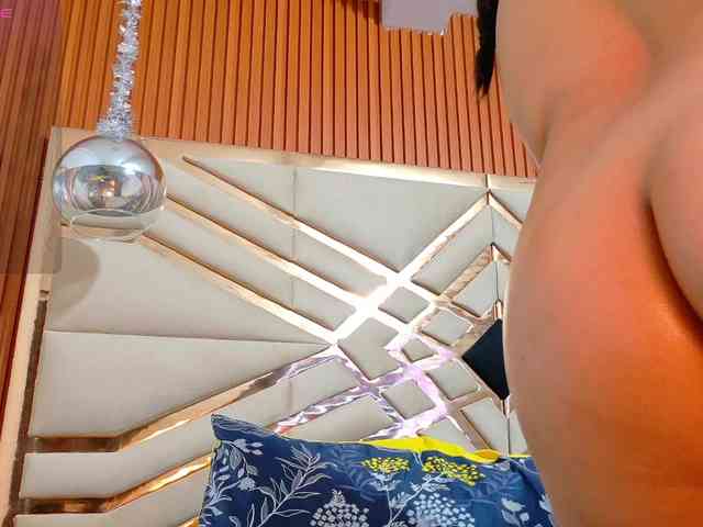 Sexyladyandhot webcam