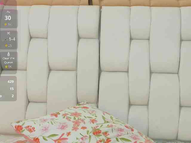 Sexyladyandhot webcam