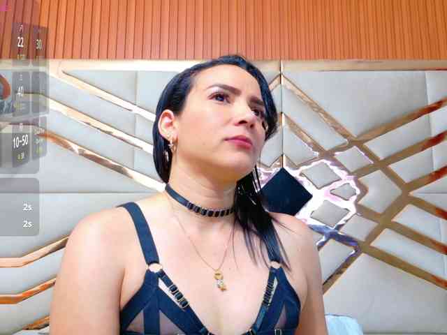 Sexyladyandhot webcam