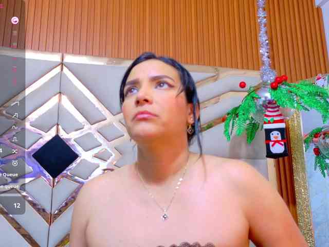 Sexyladyandhot webcam