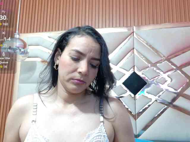 Sexyladyandhot webcam