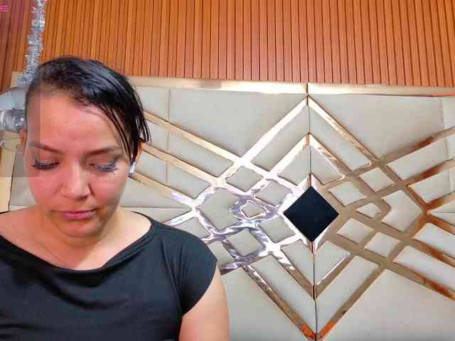 Sexyladyandhot webcam