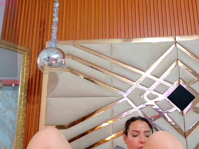 Sexyladyandhot webcam