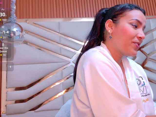 Sexyladyandhot webcam