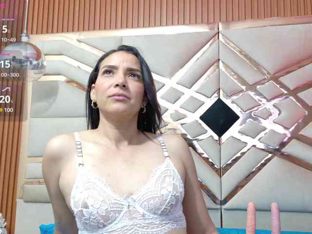Sexyladyandhot webcam