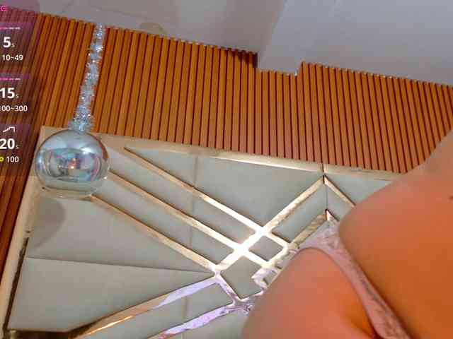 Sexyladyandhot webcam