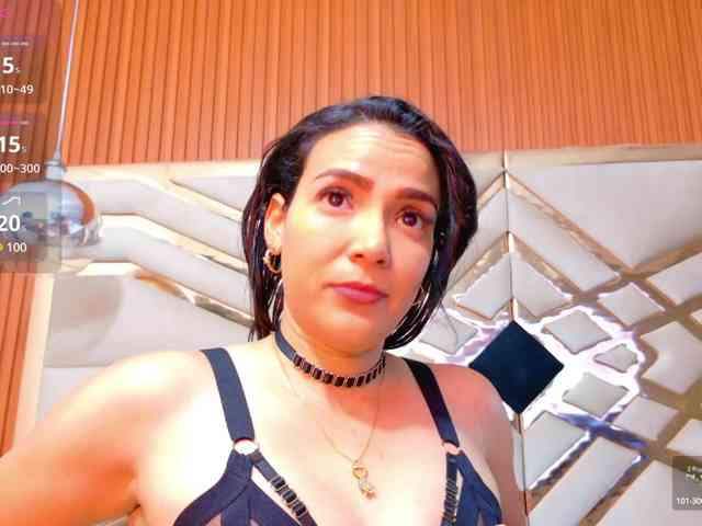 Sexyladyandhot webcam