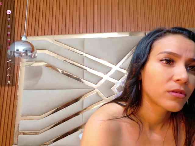 Sexyladyandhot webcam