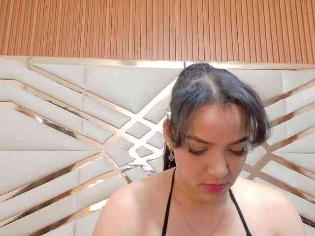 Sexyladyandhot webcam