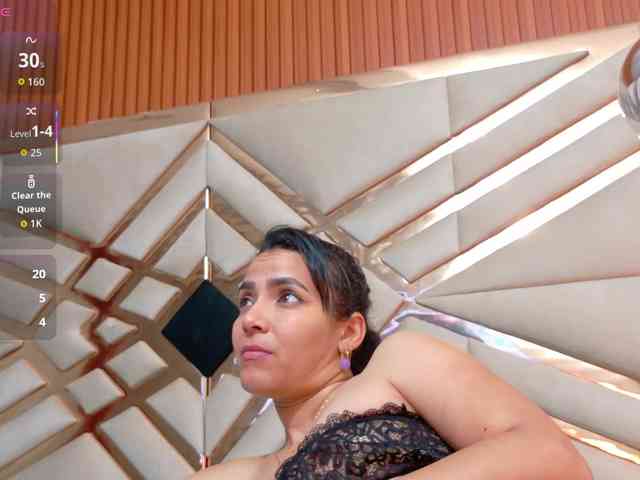 Sexyladyandhot webcam